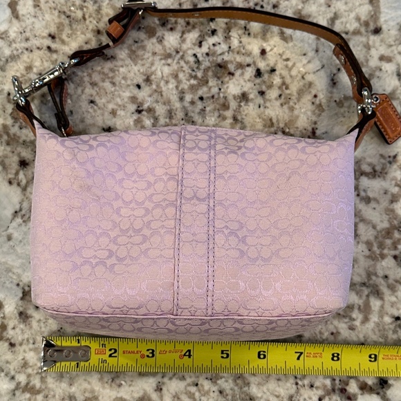 Vintage Never Used Coach Lavender Small Signature C Jacquard Satchel From 2000s - Picture 12 of 14